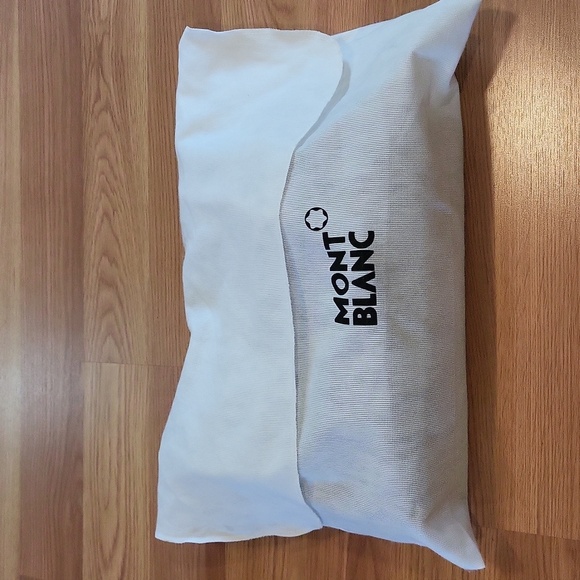 NWT Dark Brown Leather Montblanc Messenger Bag - Picture 9 of 9